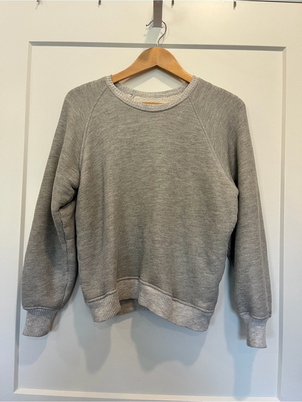 IMOGENE AND WILLIE crew neck cotton gray minimalist preppy sweatshirt size M